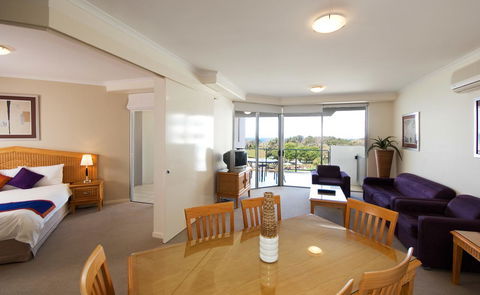 Ramada By Wyndham Marcoola Beach - Australian Directory 30