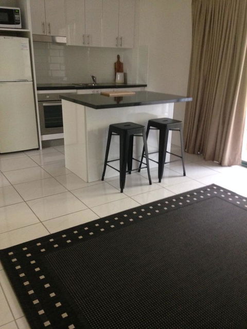 Chez Noosa Resort Motel - Australian Directory 29