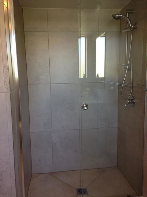 Chez Noosa Resort Motel - Australian Directory 10