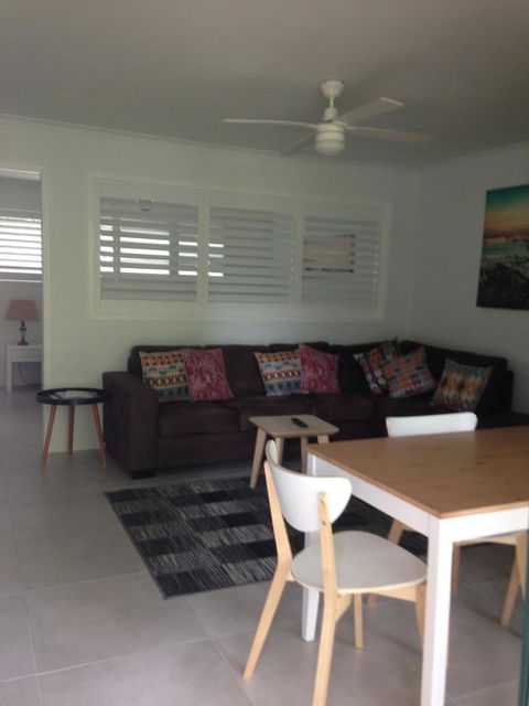 Chez Noosa Resort Motel - Australian Directory 19