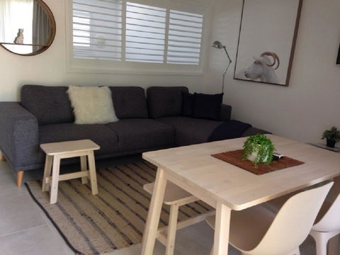 Chez Noosa Resort Motel - Australian Directory 32