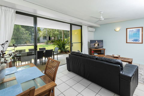 Coloured Sands - Rainbow Beach Resort - 5 Mins To Beach - Australian Directory 2