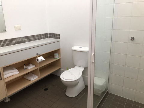 Bribie Island Hotel - Australian Directory 4