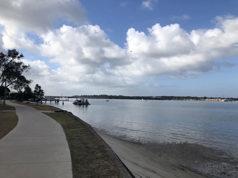 Bribie Island Hotel - Australian Directory 5