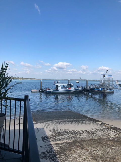 Bribie Island Hotel - Australian Directory 22