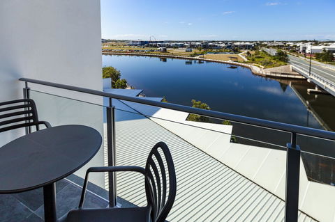 Mercure Sunshine Coast Kawana Waters - Australian Directory 9