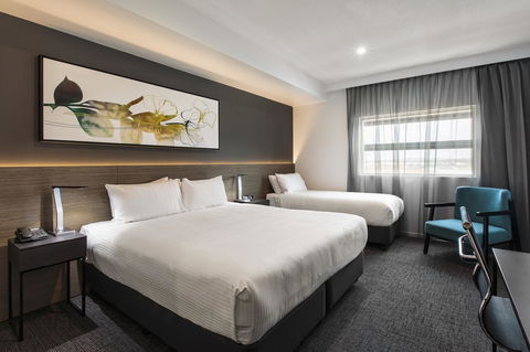 Mercure Sunshine Coast Kawana Waters - Australian Directory 12