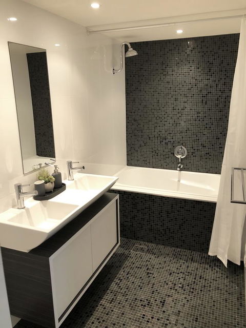 Sunshine Beach Luxe Apartment - Australian Directory 16