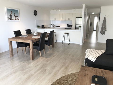Sunshine Beach Luxe Apartment - Australian Directory 21