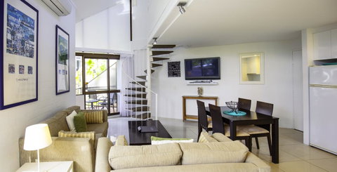 Ocean Breeze Resort - Australian Directory 10