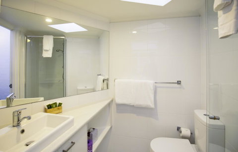 Ocean Breeze Resort - Australian Directory 9