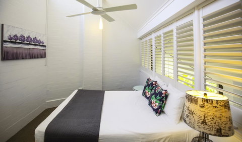 Ocean Breeze Resort - Australian Directory 2
