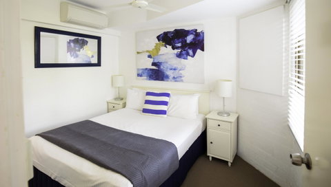 Ocean Breeze Resort - Australian Directory 16