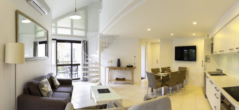 Ocean Breeze Resort - Australian Directory 32