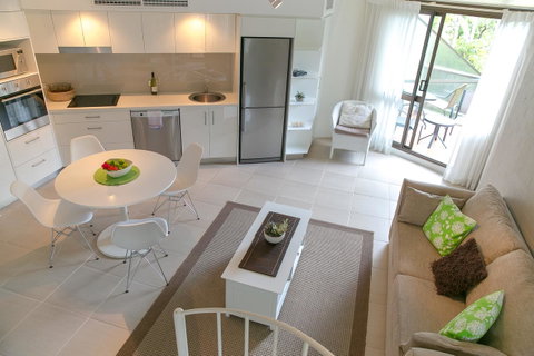 Ocean Breeze Resort - Australian Directory 44