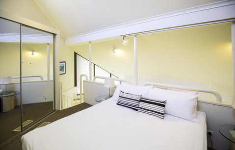 Ocean Breeze Resort - Australian Directory 41