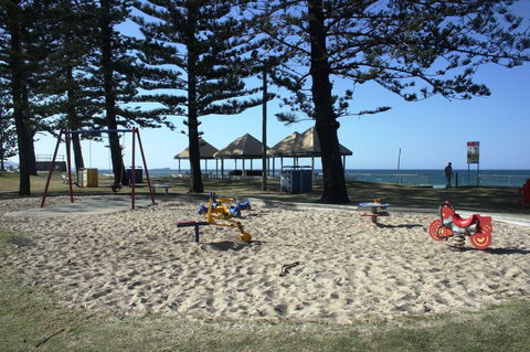 Alex Beach Cabins And Tourist Park - Australian Directory 43