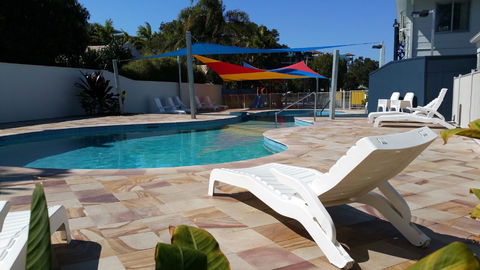 Alex Beach Cabins And Tourist Park - Australian Directory 17