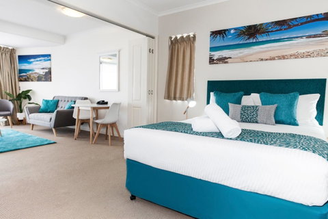 Ocean Views Resort Caloundra - Australian Directory 34