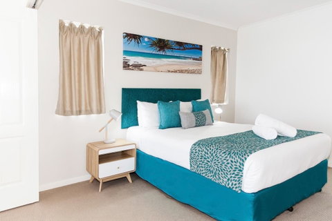 Ocean Views Resort Caloundra - Australian Directory 32