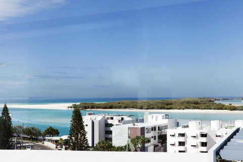 Ocean Views Resort Caloundra - Australian Directory 8