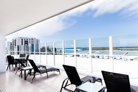 Ocean Views Resort Caloundra - Australian Directory 9