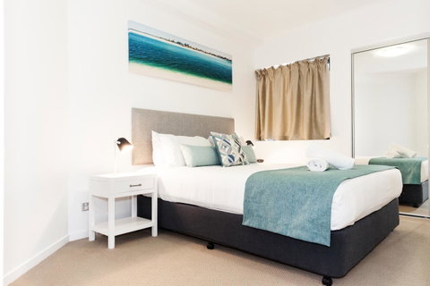 Ocean Views Resort Caloundra - Australian Directory 44