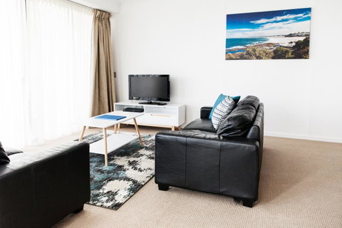 Ocean Views Resort Caloundra - Australian Directory 40