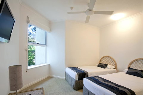 Emerald Noosa - Australian Directory 20