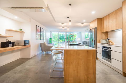 Noosa Hill Resort - Australian Directory 12