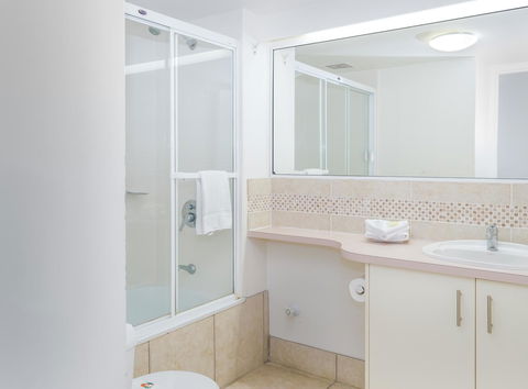 Noosa Hill Resort - Australian Directory 37