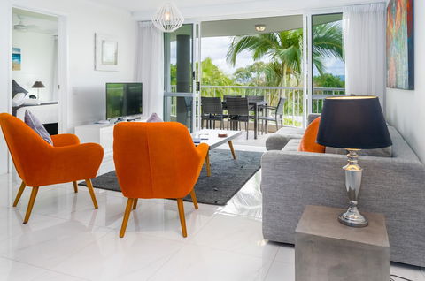 Noosa Hill Resort - Australian Directory 25