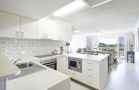 Noosa Hill Resort - Australian Directory 6