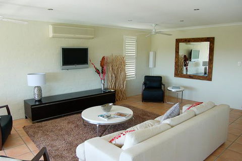 Myuna Holiday Apartments - Australian Directory 26