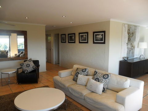 Myuna Holiday Apartments - Australian Directory 37