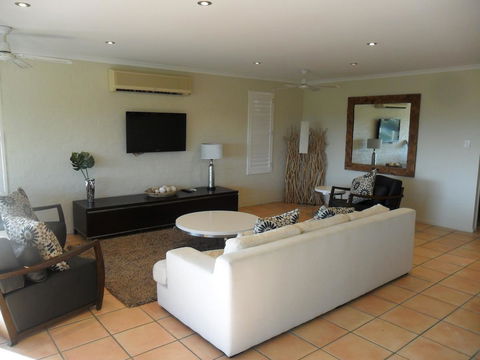 Myuna Holiday Apartments - Australian Directory 34