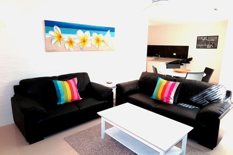 Myuna Holiday Apartments - Australian Directory 8