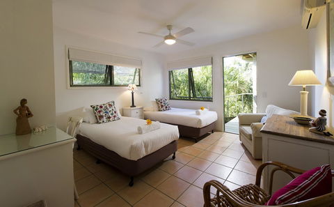 The Retreat Beach Houses - Australian Directory 10