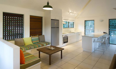 The Retreat Beach Houses - Australian Directory 9