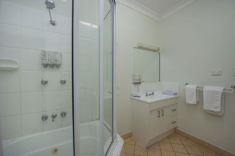 Sails On Horseshoe Apartment 9 - Australian Directory 5