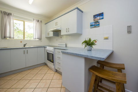 Sails On Horseshoe Apartment 9 - Australian Directory 2