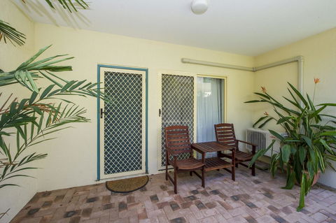 Sails On Horseshoe Apartment 9 - Australian Directory 9