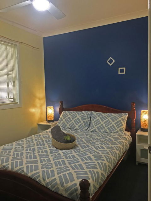 KiteSurf 1770 Beach House - Australian Directory 36