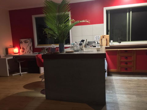 KiteSurf 1770 Beach House - Australian Directory 24