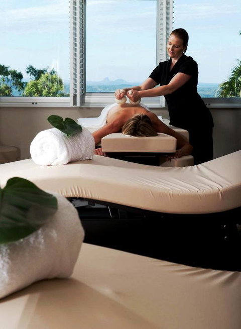 Mercure Clear Mountain Lodge - Australian Directory 20