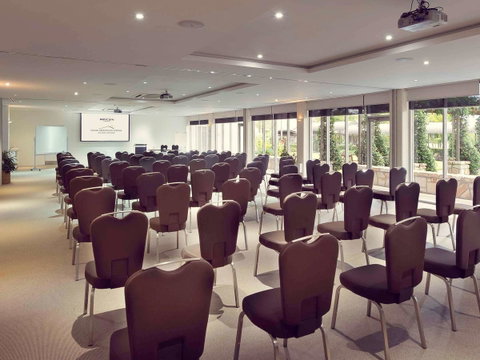 Mercure Clear Mountain Lodge - Australian Directory 28