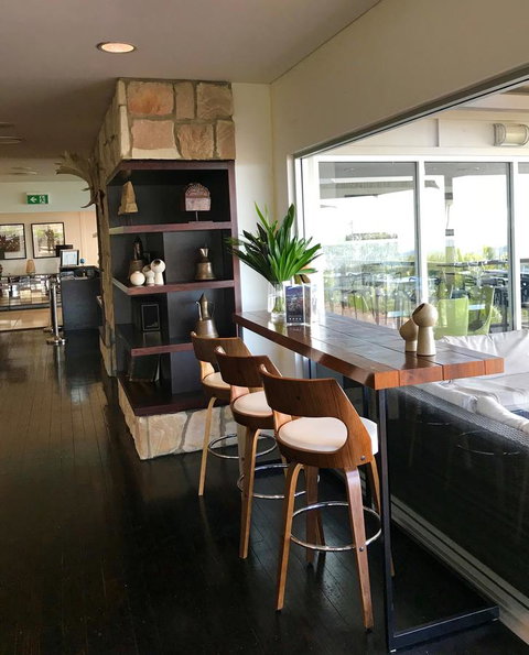 Mercure Clear Mountain Lodge - Australian Directory 2