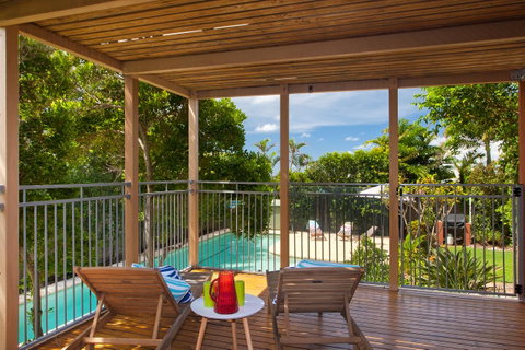 Jolly Roger's Beach House - Australian Directory 8