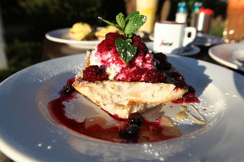 The Islander Noosa Resort - Australian Directory 34