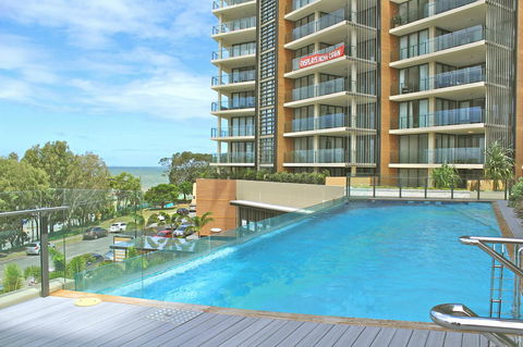 Oaks Redcliffe Mon Komo Suites - Australian Directory 5